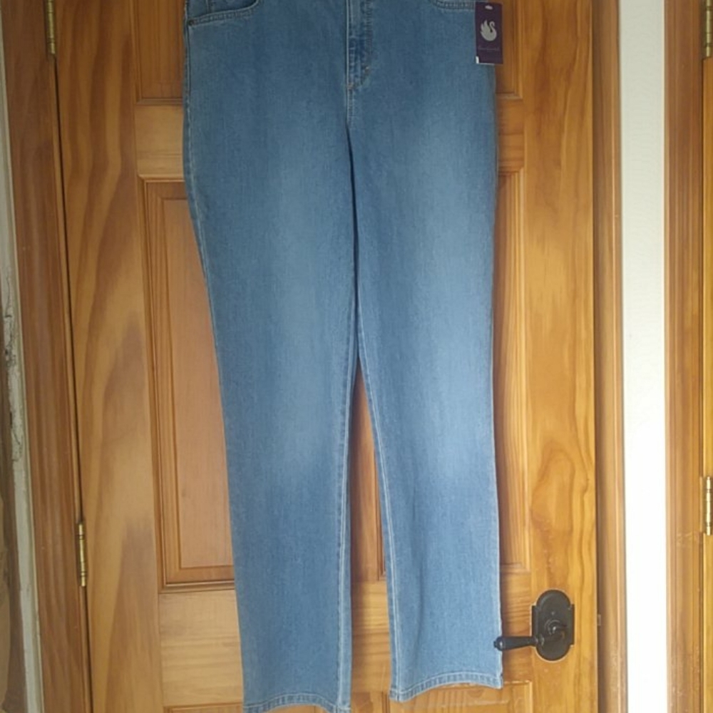 Amanda Slimming Jean 12